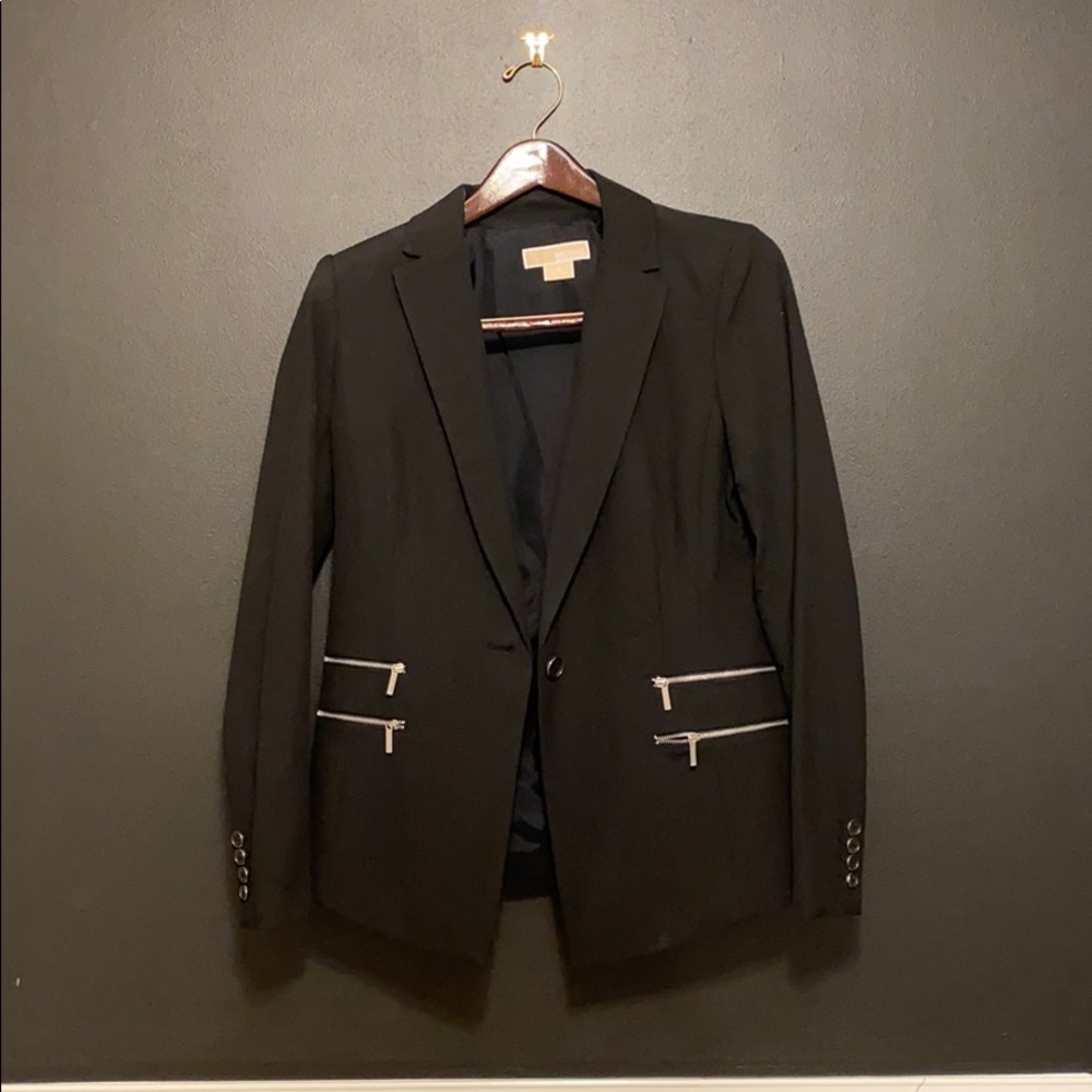 Michael Kors black blazer 🤍🖤